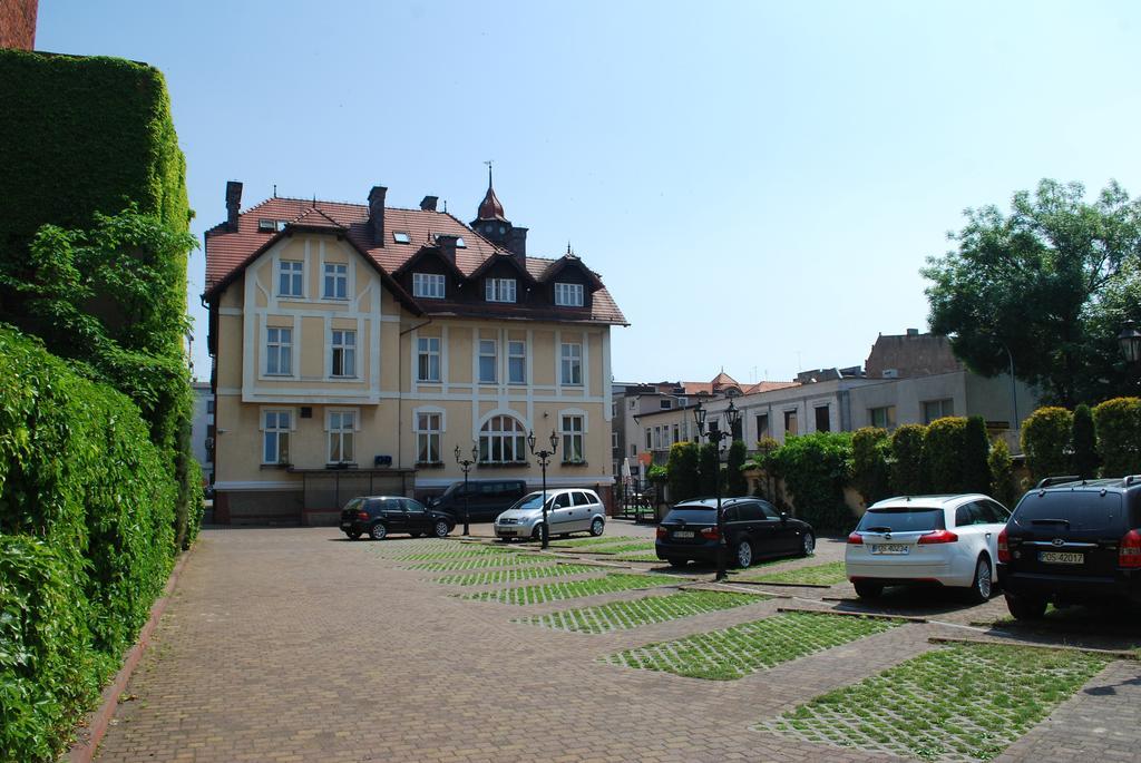 Villa Royal Ostrów Wielkopolski Eksteriør billede